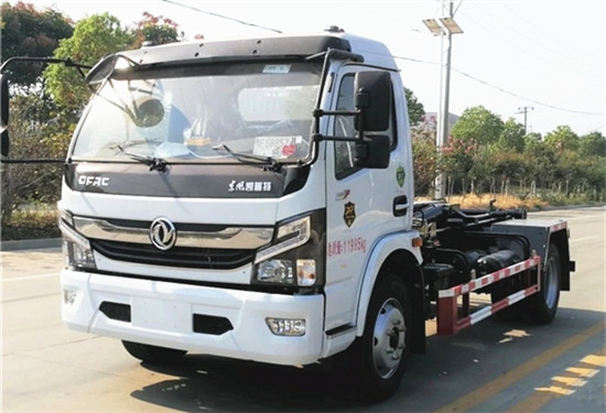 國(guó)六東風(fēng)凱普特勾臂式垃圾車 國(guó)六東風(fēng)凱普特勾臂式垃圾車